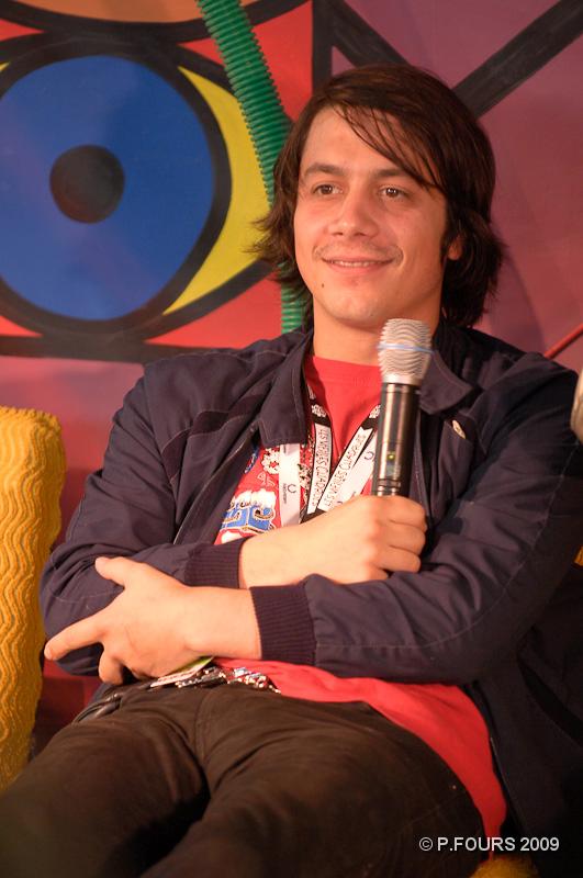 _PF33884nEb.jpg